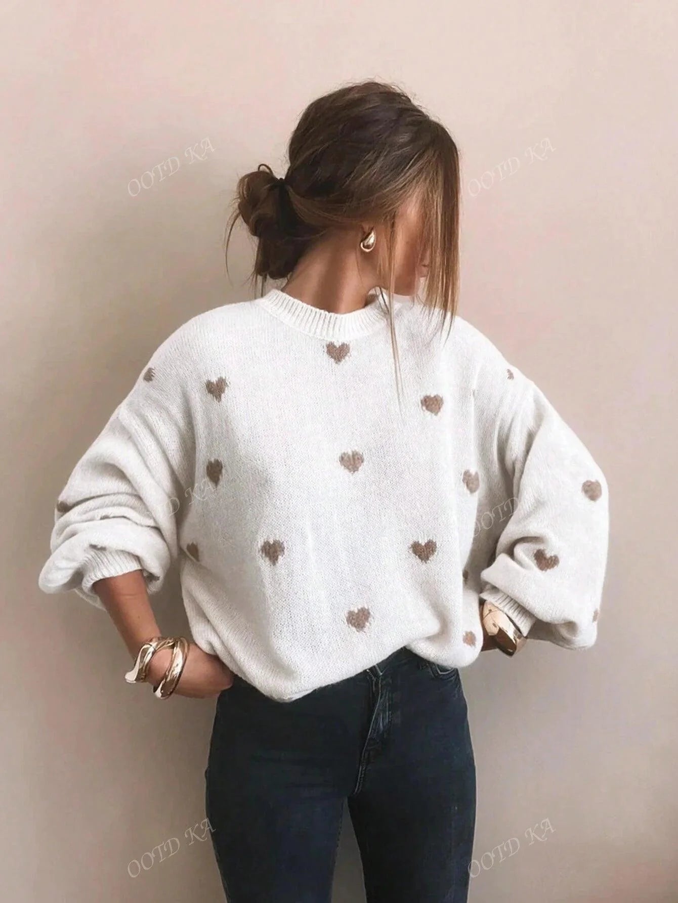Norevia Trui – Speelse flair met een zachte twist