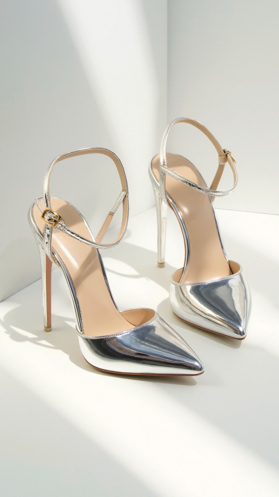 Dames Metallic Pumps Met Enkelband – Puntige Neus & Stiletto Hak