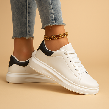 Nora Leren Sneakers – Verfijnd in eenvoud en comfort